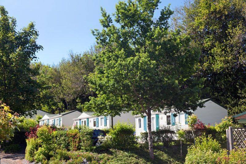 ホテル Camping Le Caussanel Canet-de-Salars エクステリア 写真