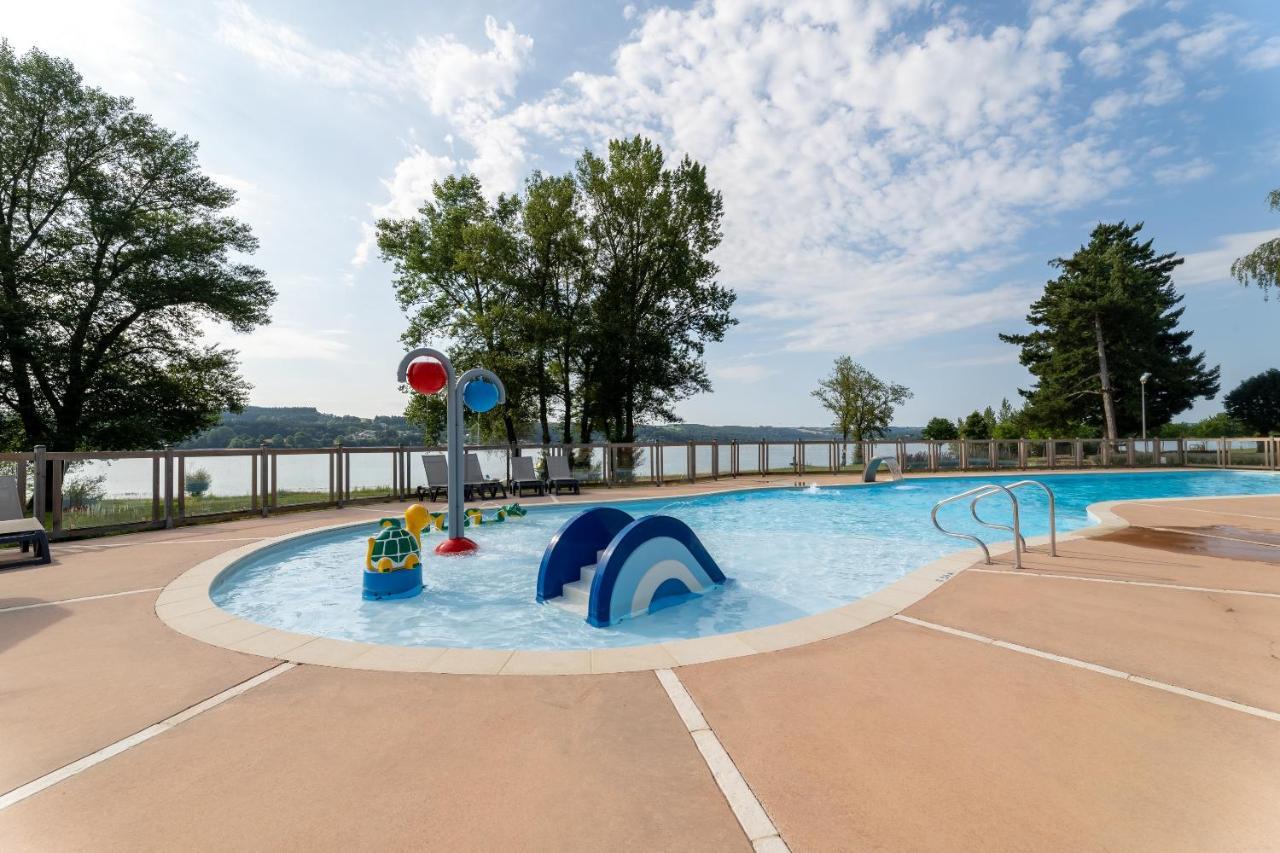 ホテル Camping Le Caussanel Canet-de-Salars エクステリア 写真