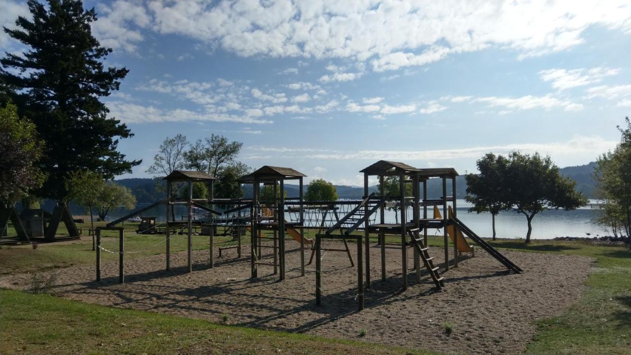 ホテル Camping Le Caussanel Canet-de-Salars エクステリア 写真