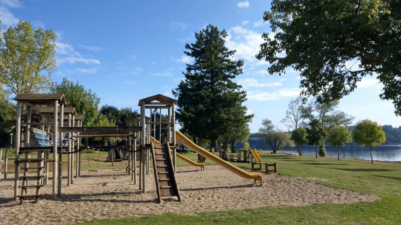 ホテル Camping Le Caussanel Canet-de-Salars エクステリア 写真