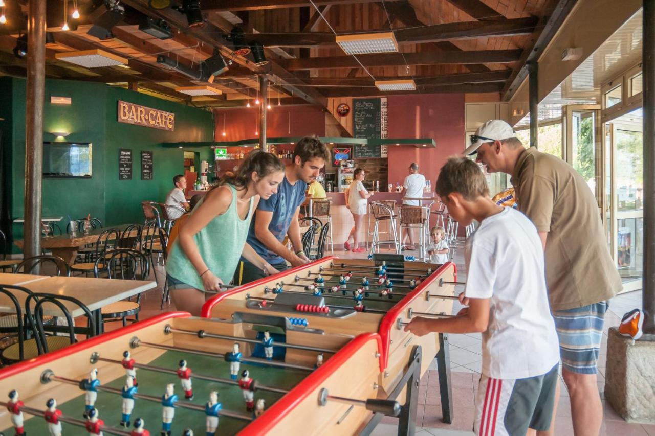 ホテル Camping Le Caussanel Canet-de-Salars エクステリア 写真
