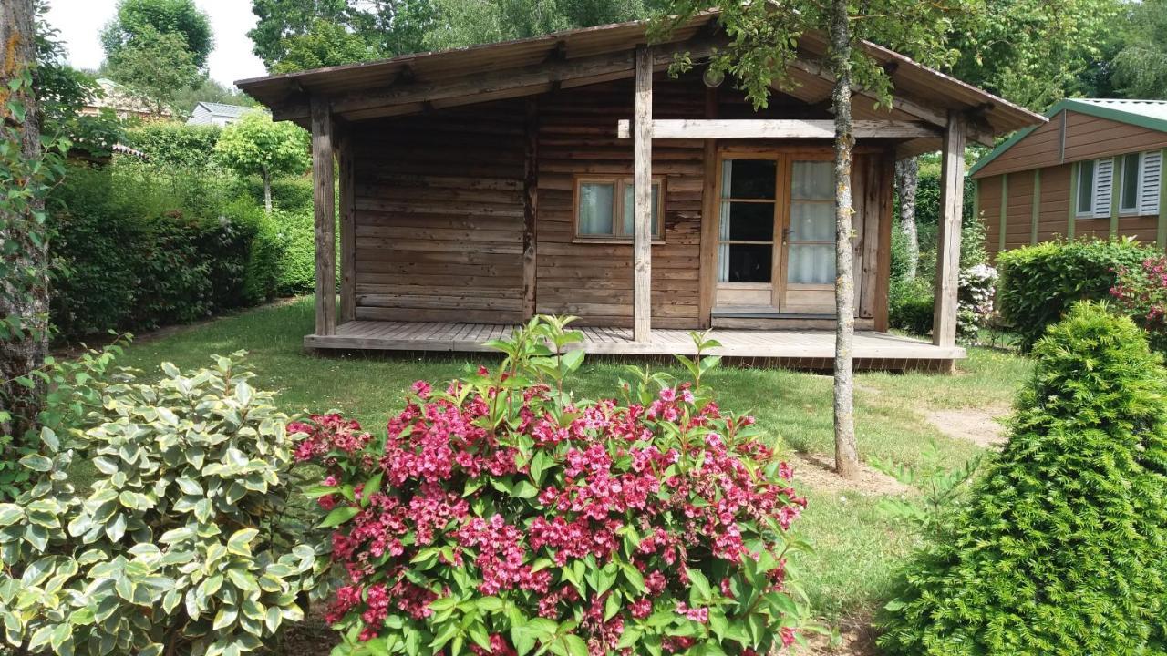 ホテル Camping Le Caussanel Canet-de-Salars エクステリア 写真