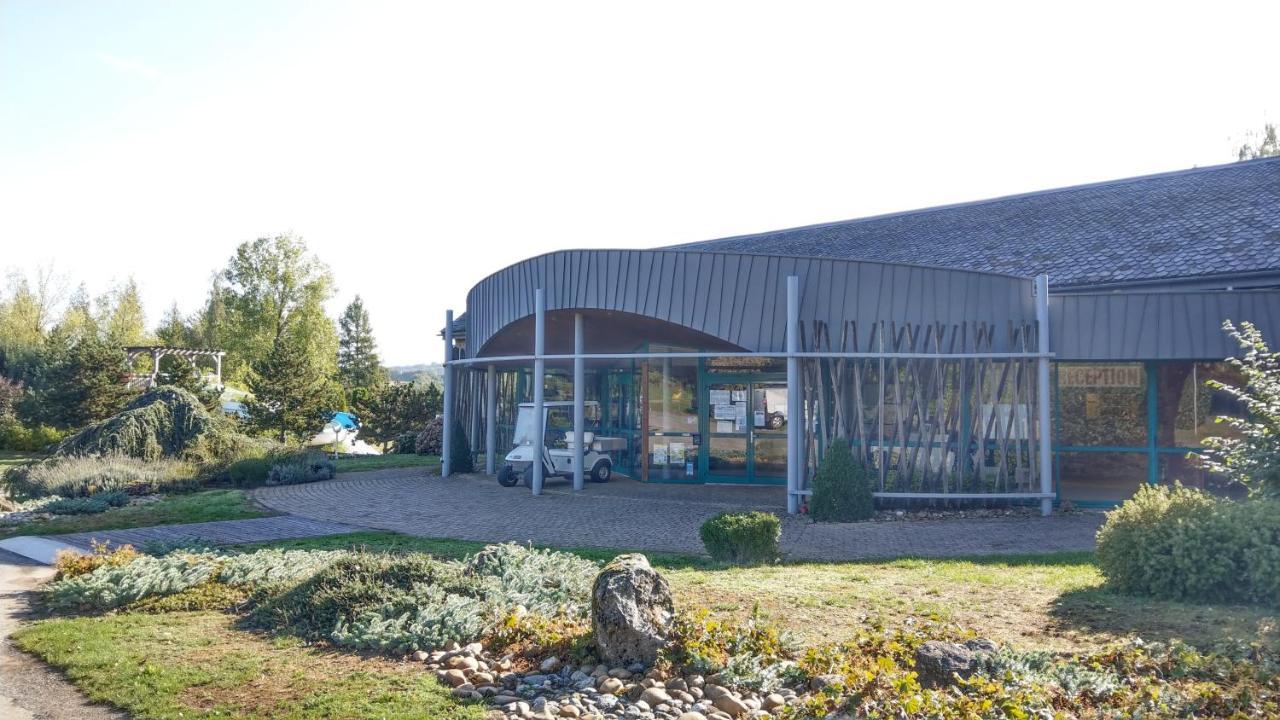 ホテル Camping Le Caussanel Canet-de-Salars エクステリア 写真