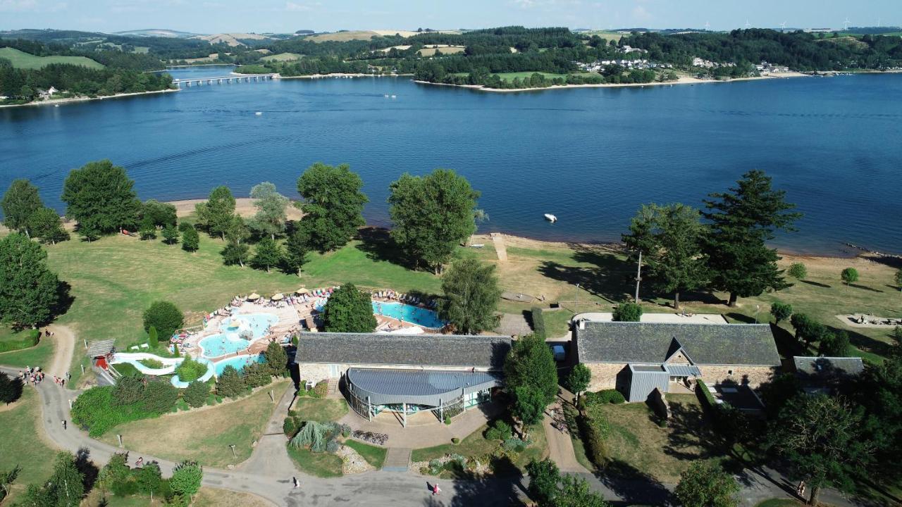 ホテル Camping Le Caussanel Canet-de-Salars エクステリア 写真