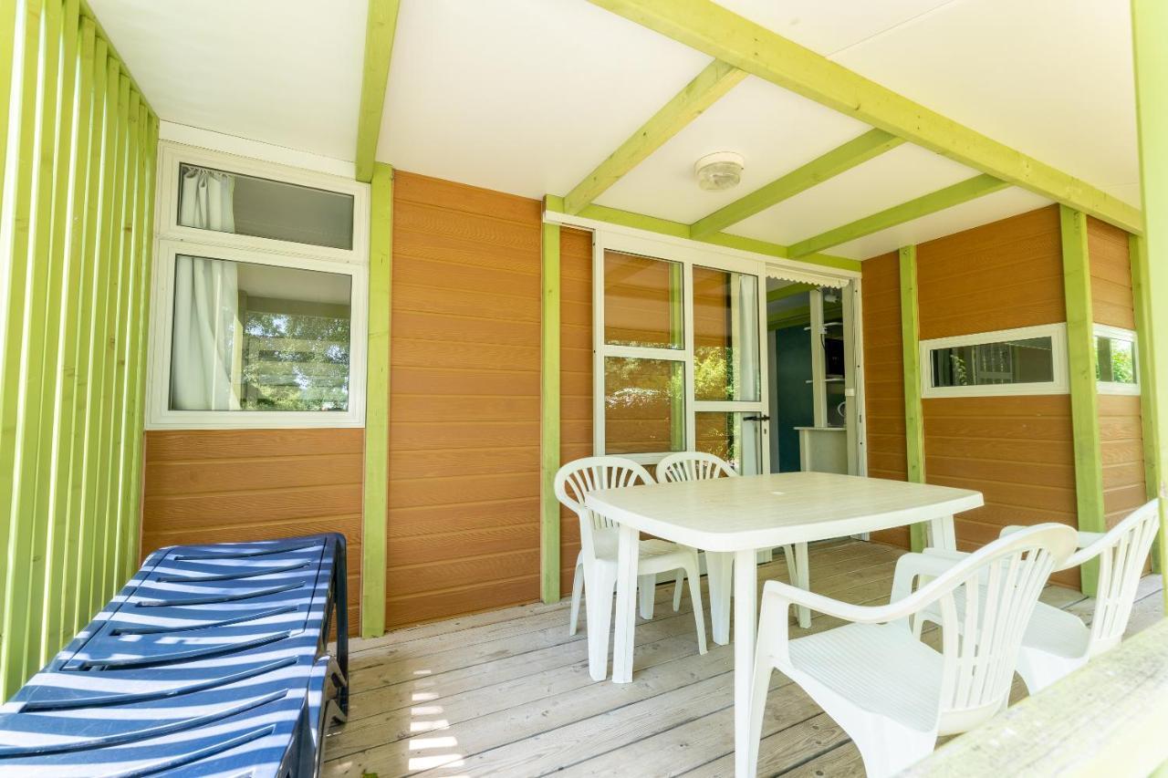 ホテル Camping Le Caussanel Canet-de-Salars エクステリア 写真