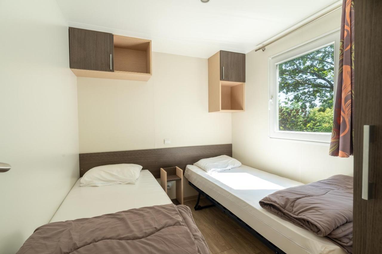 ホテル Camping Le Caussanel Canet-de-Salars エクステリア 写真