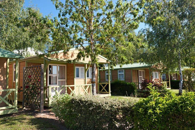ホテル Camping Le Caussanel Canet-de-Salars エクステリア 写真